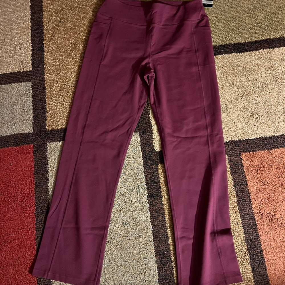 Womens plum colored leggings, size xl